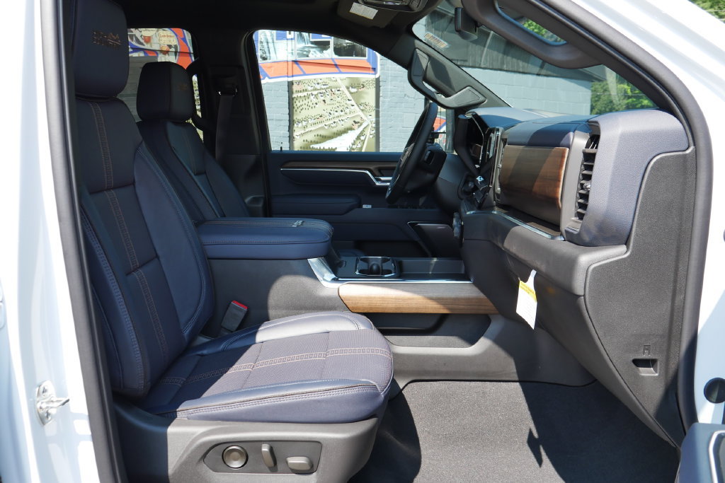 New 2026 Chevrolet Silverado 2500 High Country AWD/4WD image 14