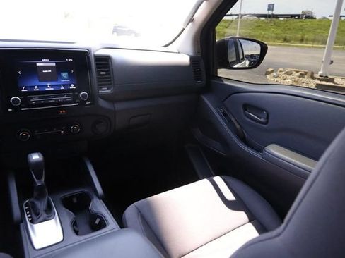 Used 2022 Nissan Frontier S w/ Technology Package AWD/4WD image 27