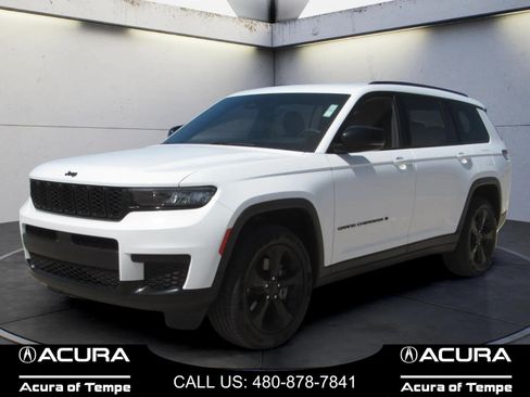Used 2023 Jeep Grand Cherokee L Laredo RWD image 1