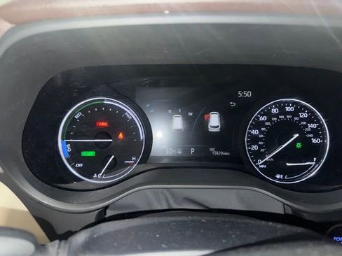 Certified 2024 Toyota Sienna Platinum image 12