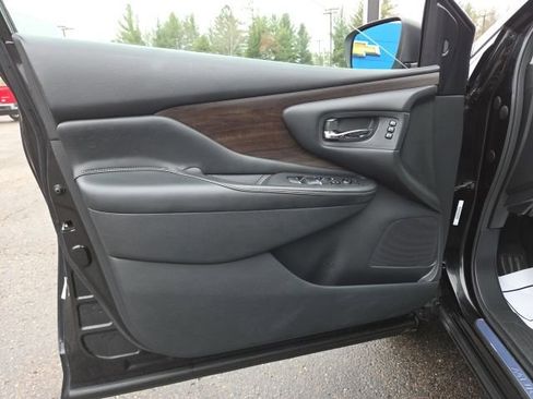 Used 2020 Nissan Murano Platinum image 39