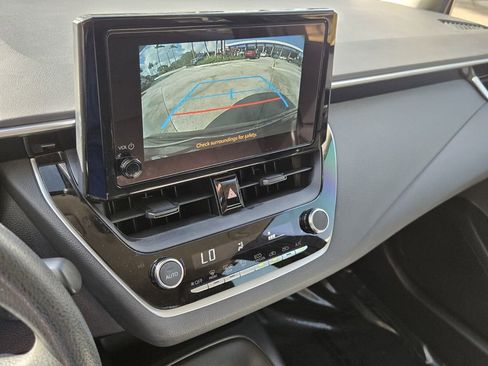 Used 2024 Toyota Corolla LE w/ LE Convenience Package FWD image 20