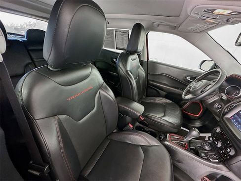 Used 2018 Jeep Compass Trailhawk w/ Leather Interior Group image 26