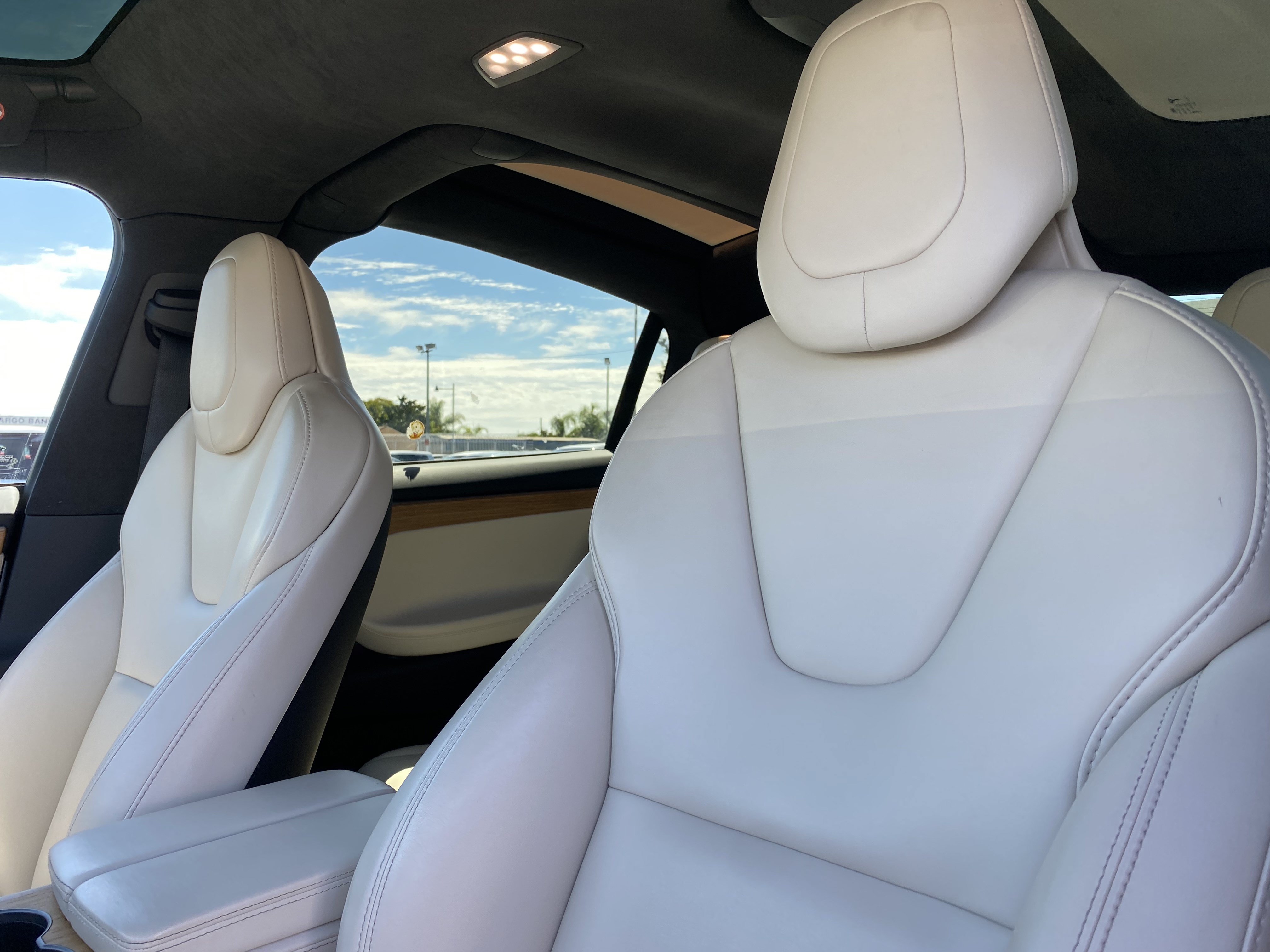 Used 2019 Tesla Model X Long Range AWD/4WD image 18
