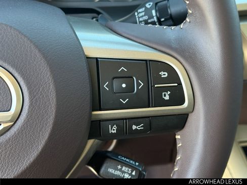 Used 2018 Lexus ES 350 w/ Navigation System Package image 17