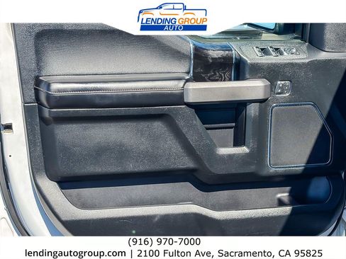 Used 2018 Ford F150 Platinum w/ Equipment Group 701A Luxury AWD/4WD image 19