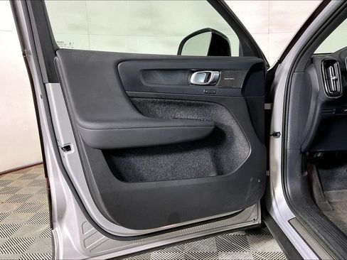 Used 2023 Volvo XC40 Recharge Ultimate w/ Protection Package Premier AWD/4WD image 22