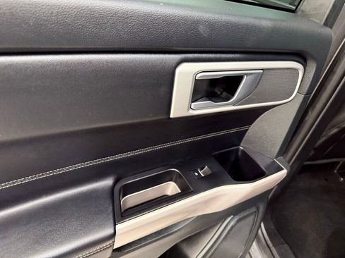 Used 2023 Ford Explorer XLT w/ Equipment Group 202A image 19