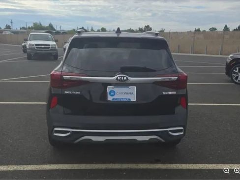 Used 2021 Kia Seltos SX w/ SX Sunroof Package AWD/4WD image 5