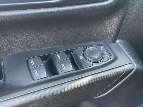 Used 2021 Chevrolet Silverado 1500 Custom AWD/4WD image 15