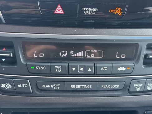 Used 2020 Honda Pilot EX image 30