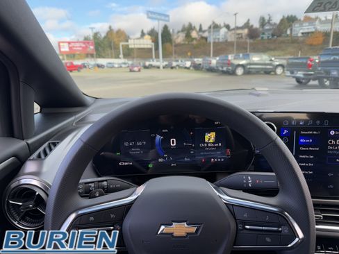 New 2026 Chevrolet Equinox EV LT image 14