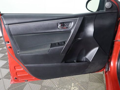 Used 2019 Toyota Corolla LE image 20