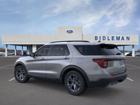 New 2026 Ford Explorer Active image 4
