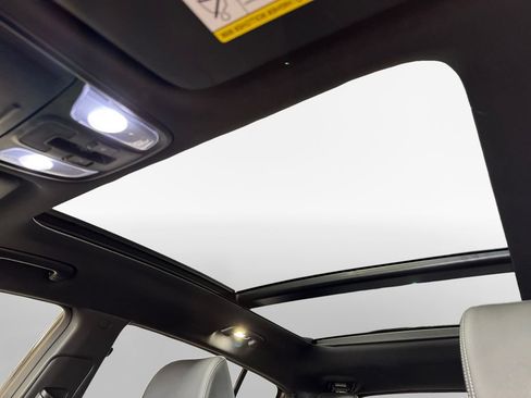 Certified 2022 Kia Sportage Nightfall Edition w/ Nightfall Fwd Premium Package image 23