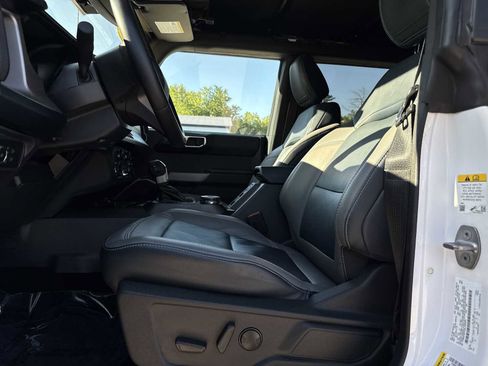 Used 2022 Ford Bronco Outer Banks image 10