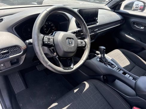 Used 2024 Honda HR-V Sport image 17
