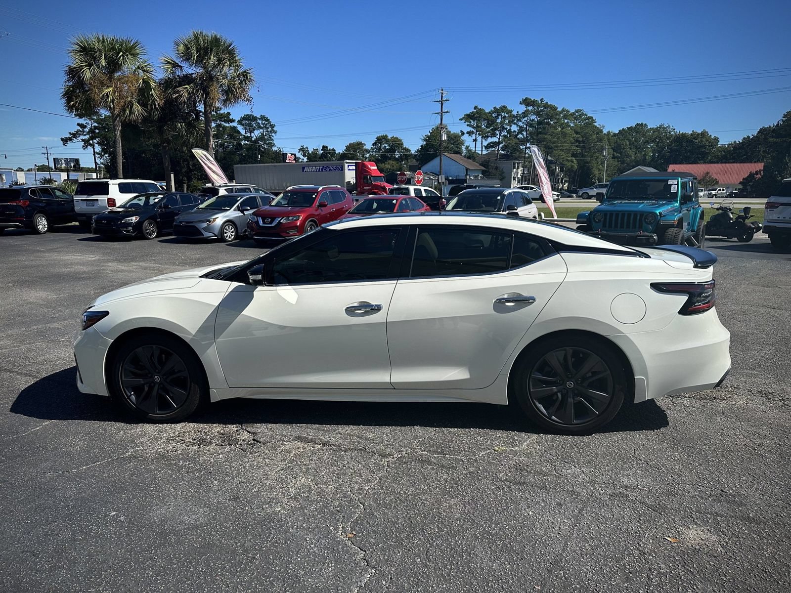 Used 2020 Nissan Maxima 3.5 SL w/ Floor Mat Group FWD image 3