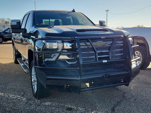 Used 2024 Chevrolet Silverado 3500 High Country w/ Technology Package image 4