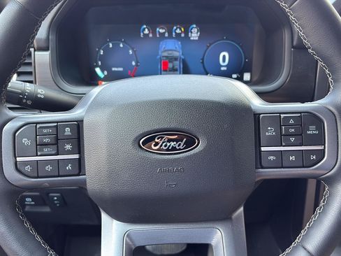 Used 2025 Ford F150 Lariat AWD/4WD image 12