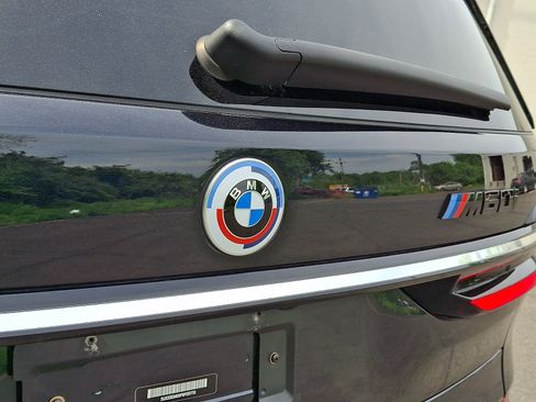Used 2023 BMW X7 M60i w/ Executive Package AWD/4WD image 28