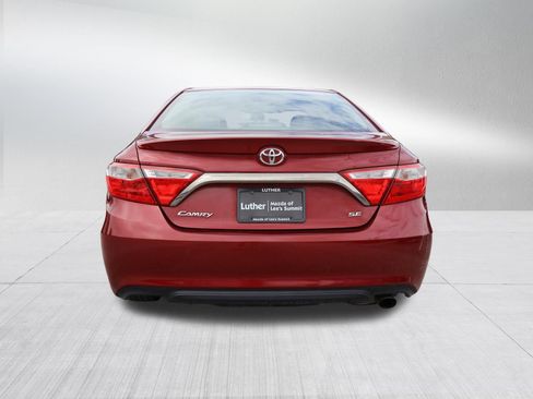 Used 2017 Toyota Camry SE FWD image 6
