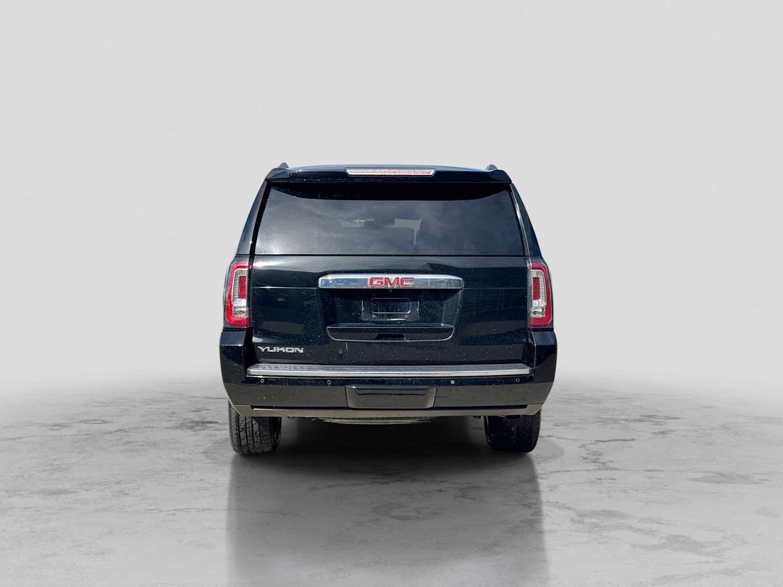 Used 2017 GMC Yukon Denali AWD/4WD image 5