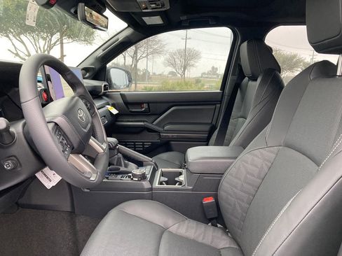 New 2026 Toyota 4Runner TRD Off-Road Premium image 2