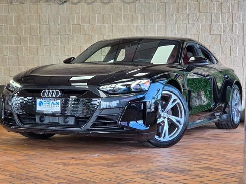 Used 2024 Audi e-tron GT Prestige AWD/4WD image 2