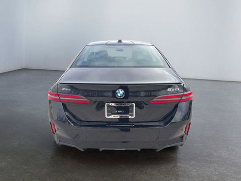 New 2026 BMW 530i xDrive w/ M Sport Package image 14