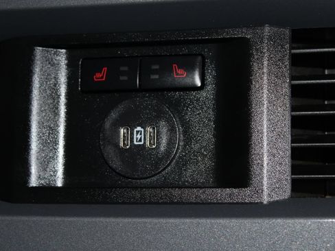 Used 2025 Ford F250 Lariat w/ Black Appearance Package AWD/4WD image 29