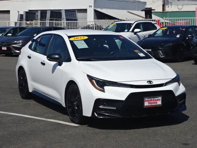 Certified 2022 Toyota Corolla SE w/ Carpet Mat Package (TMS) FWD image 2