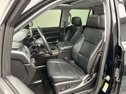 Used 2017 Chevrolet Tahoe LT w/ LT Midnight Edition AWD/4WD image 10