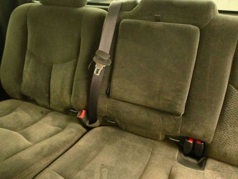 Used 2005 Chevrolet Silverado 1500 LS w/ Light Duty Power Package image 21