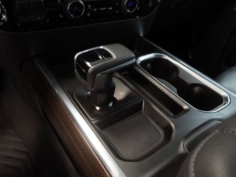 Used 2023 Chevrolet Silverado 1500 LT Trail Boss w/ LT Trail Boss Premium Package image 9