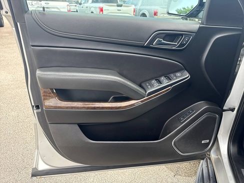 Used 2019 Chevrolet Tahoe LT RWD image 12
