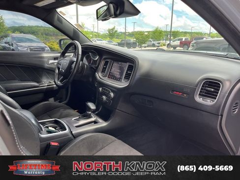 Used 2022 Dodge Charger Scat Pack RWD image 31