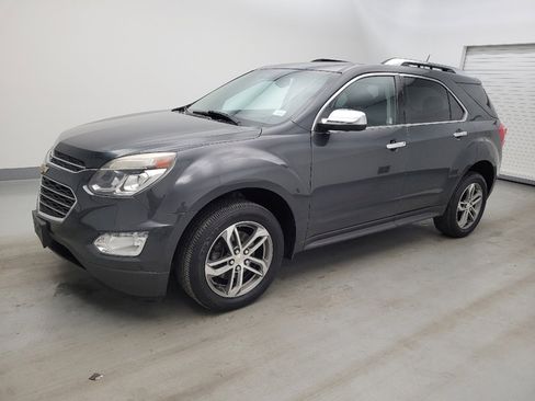Used 2017 Chevrolet Equinox Premier w/ Enhanced Convenience Package FWD image 2