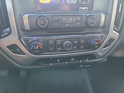 Used 2019 GMC Sierra 1500 SLE w/ Black Pack AWD/4WD image 48