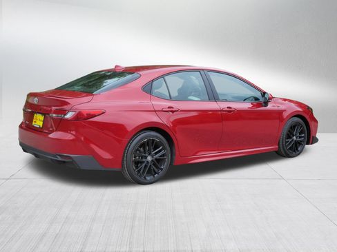 Certified 2025 Toyota Camry SE FWD image 8