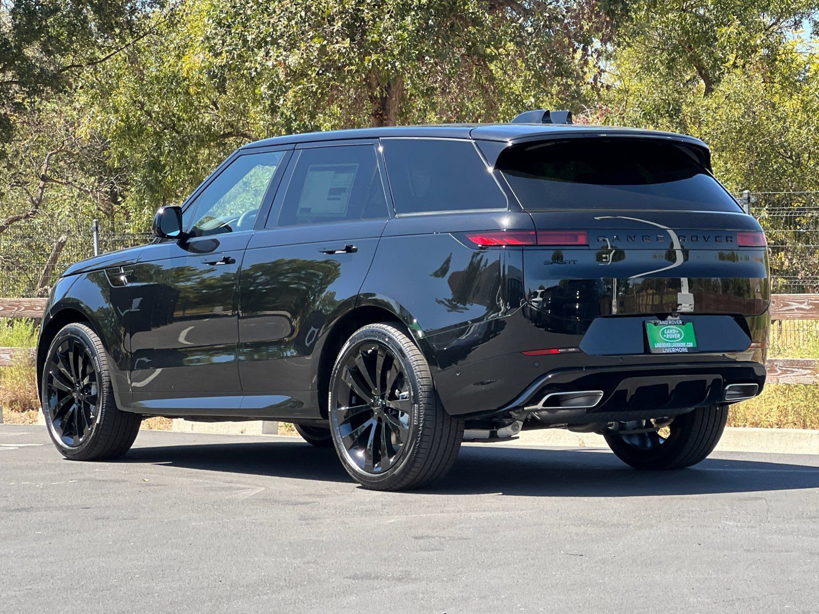 New 2026 Land Rover Range Rover Sport Dynamic SE AWD/4WD image 4