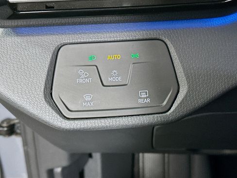 Used 2023 Volkswagen ID.4 S RWD image 16