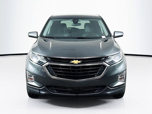 Used 2020 Chevrolet Equinox LT image 2