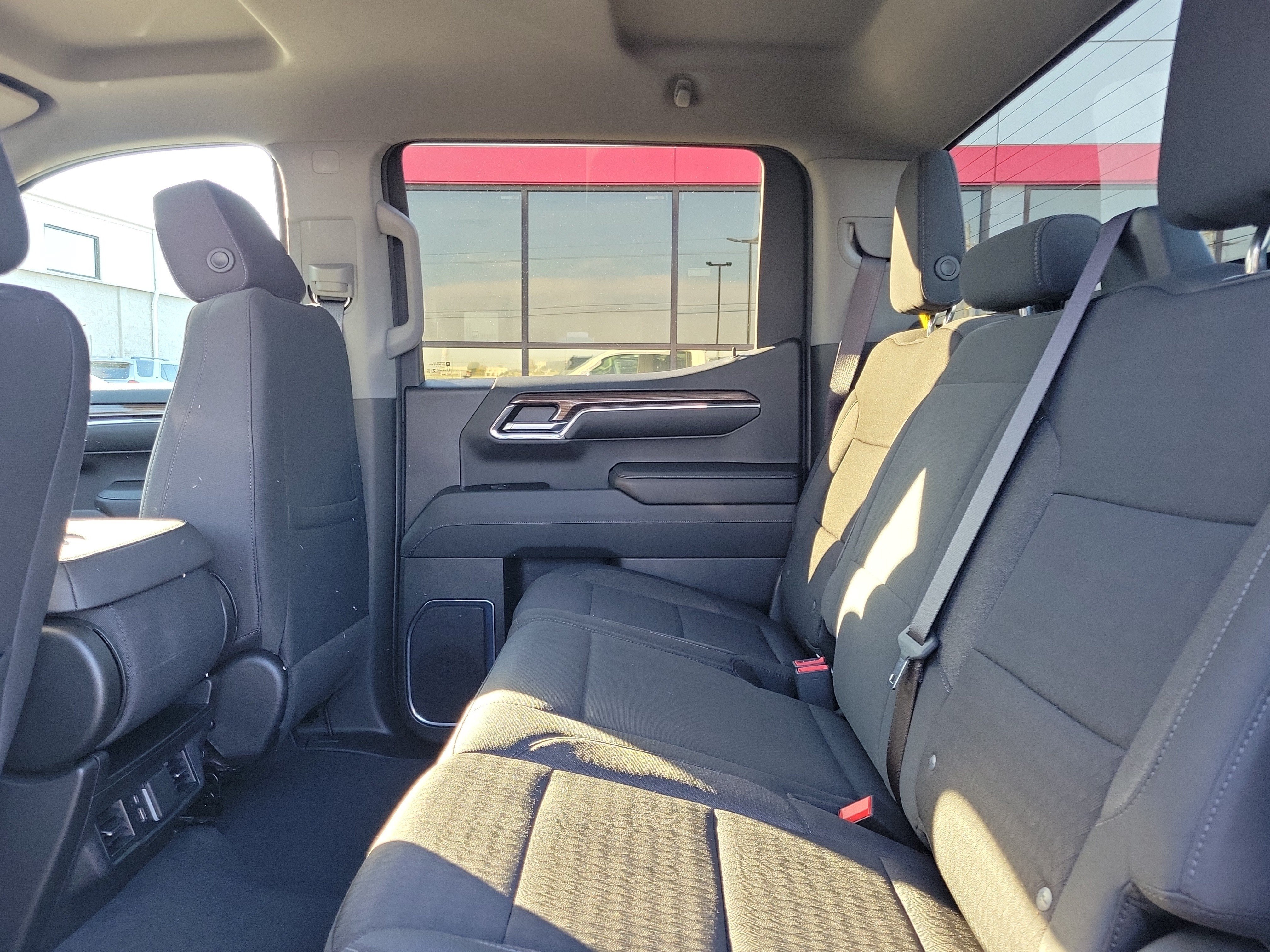 Used 2024 Chevrolet Silverado 1500 LT AWD/4WD image 11