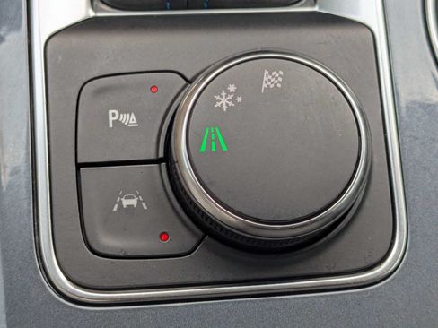Used 2023 Chevrolet Blazer RS FWD image 29