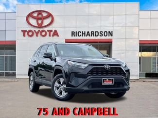 Used 2025 Toyota RAV4 XLE AWD/4WD video 1