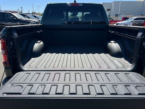 New 2026 RAM 1500 4x4 Crew Cab image 18