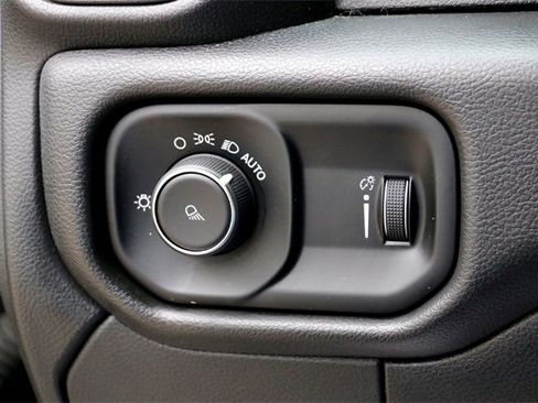 Used 2021 RAM 2500 Tradesman image 20