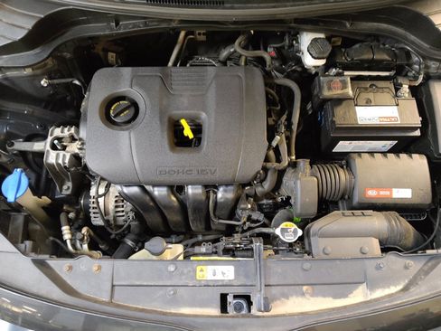 Used 2020 Kia Soul LX FWD image 30