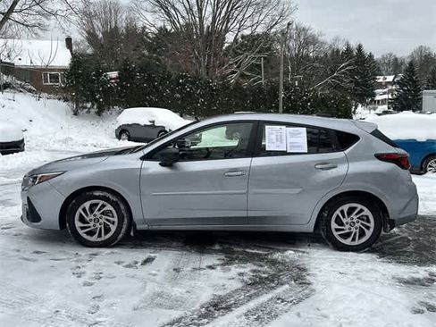 Certified 2025 Subaru Impreza 2.0i image 2